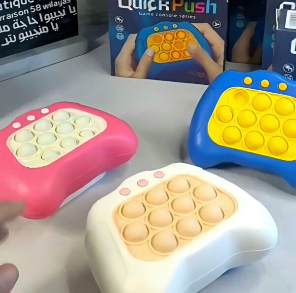 ⁦Quick Push Light Up Pop Game⁩ - الصورة ⁦2⁩