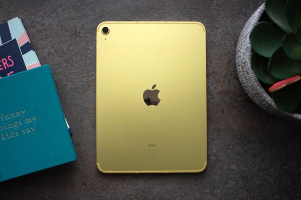 ⁦Ipad 10th 64gb wifi⁩ - الصورة ⁦11⁩