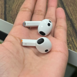 ⁦Samsung Galaxy buds 3⁩ - الصورة ⁦4⁩