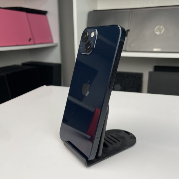 ⁦iPhone 13 midnight⁩ - الصورة ⁦2⁩