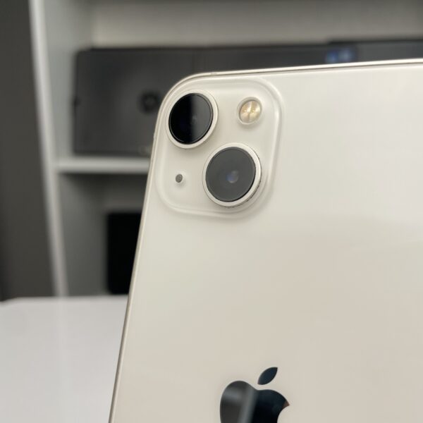 ⁦iPhone 13 white⁩ - الصورة ⁦4⁩