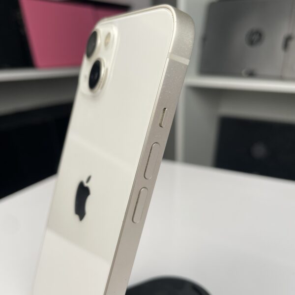 ⁦iPhone 13 white⁩ - الصورة ⁦9⁩