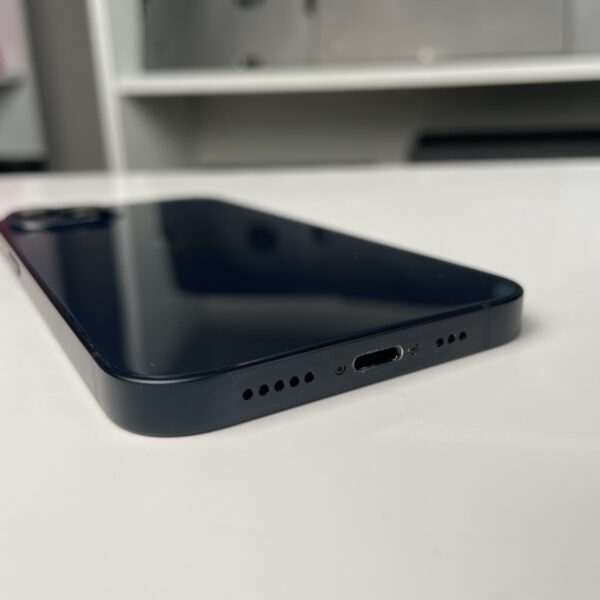 ⁦Iphone 13 midnight⁩ - الصورة ⁦5⁩
