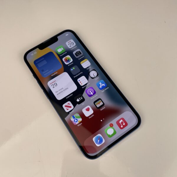 ⁦Iphone 13 Blue bt 100%⁩ - الصورة ⁦2⁩