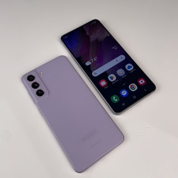 ⁦Samsung Galaxy S21fe⁩ - الصورة ⁦4⁩