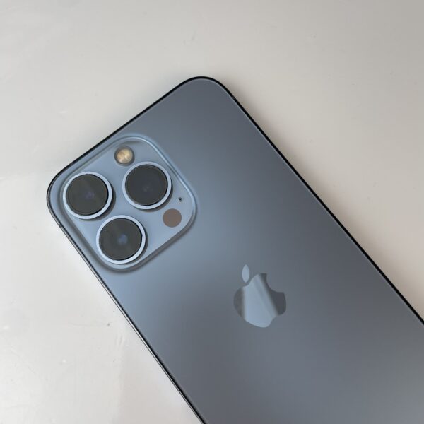 ⁦IPhone 13 pro - 128 GB / 87% -⁩ - الصورة ⁦4⁩