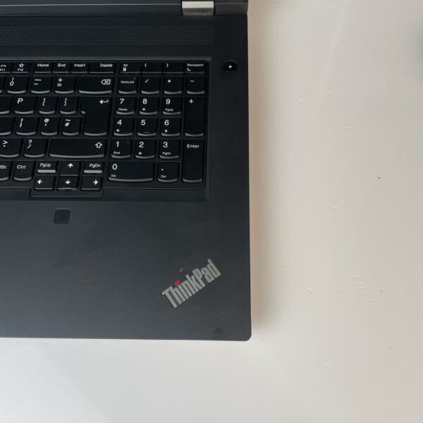 ⁦Lenovo Thinkpad P17⁩ - الصورة ⁦9⁩