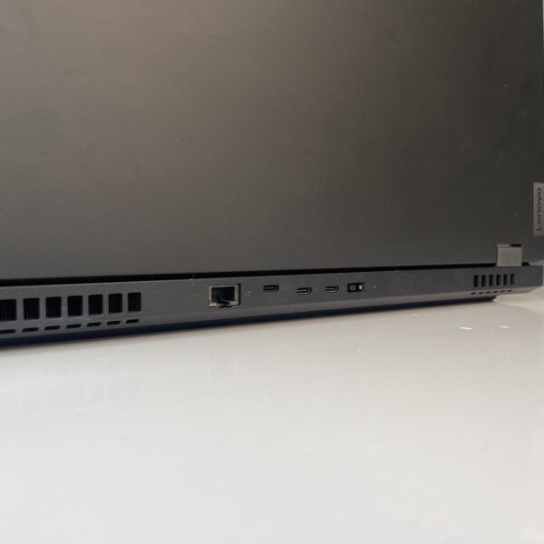 ⁦Lenovo Thinkpad P17⁩ - الصورة ⁦4⁩