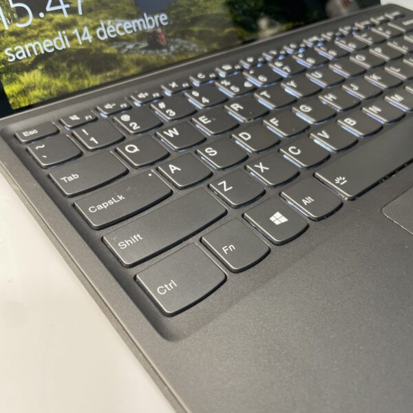 ⁦Lenovo IdeaPad Miix 520 Detachable⁩ - الصورة ⁦4⁩
