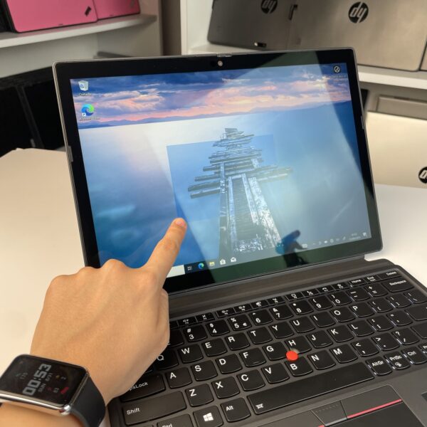 ⁦ThinkPad X12 Detachable⁩ - الصورة ⁦4⁩