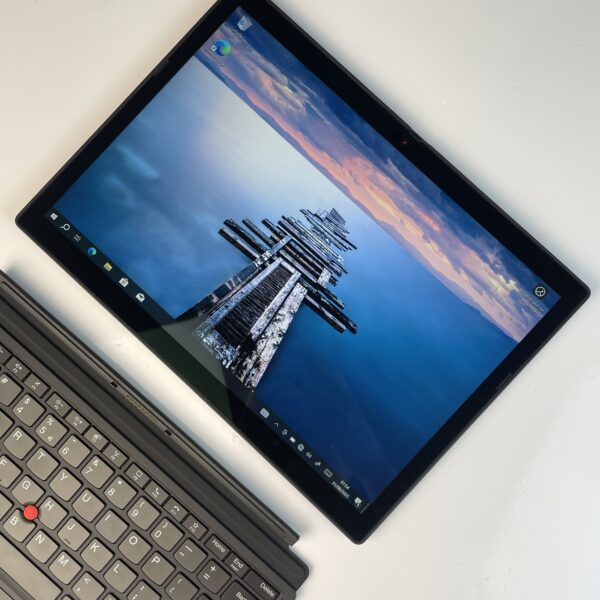 ⁦ThinkPad X12 Detachable⁩ - الصورة ⁦3⁩