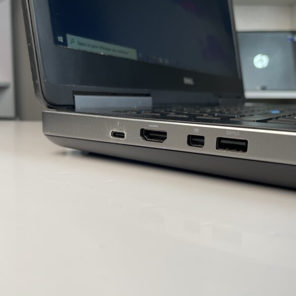 ⁦DELL Precision 7510⁩ - الصورة ⁦4⁩
