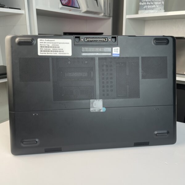 ⁦Dell Precision 7720⁩ - الصورة ⁦7⁩
