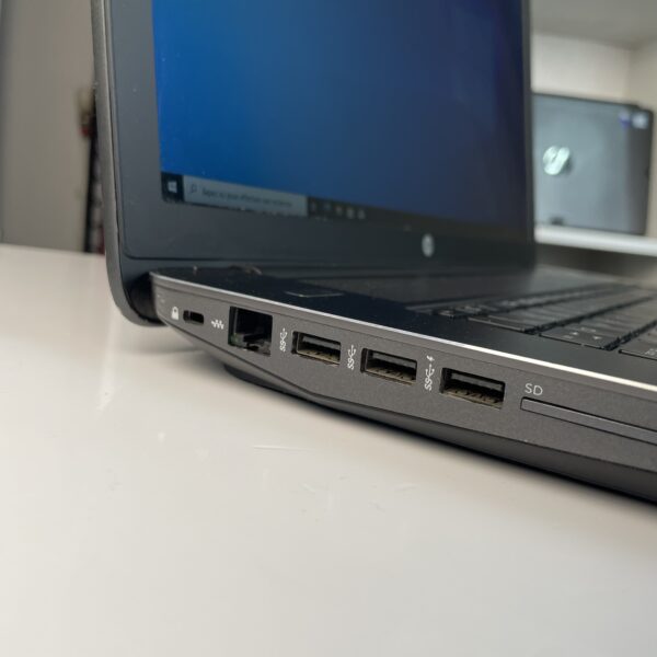 ⁦HP ZBook 17 G5 workstation mobile⁩ - الصورة ⁦6⁩