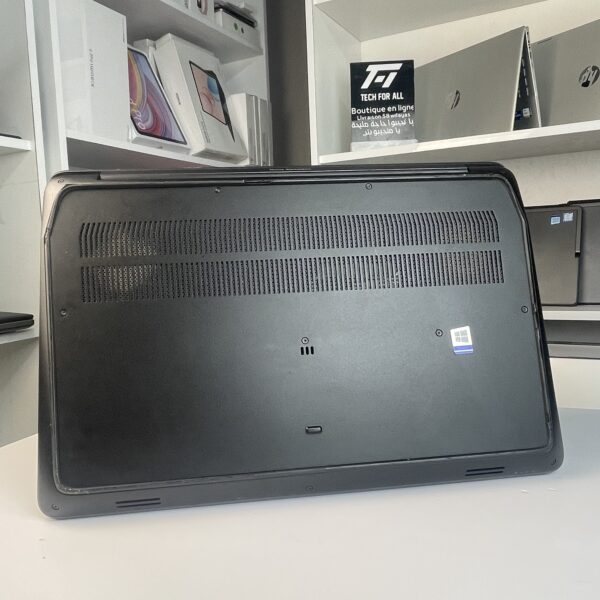 ⁦HP ZBook 17 G5 workstation mobile⁩ - الصورة ⁦9⁩