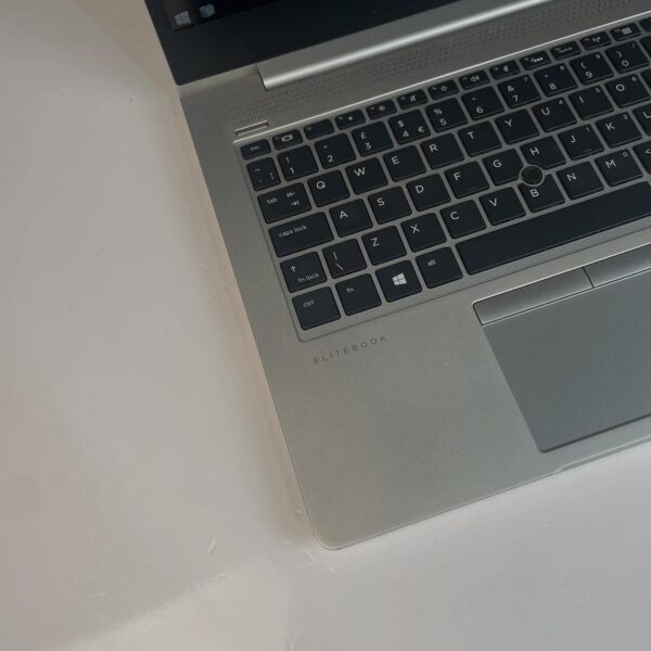 ⁦HP elitbook 830 G5 - i7 8 eme⁩ - الصورة ⁦9⁩