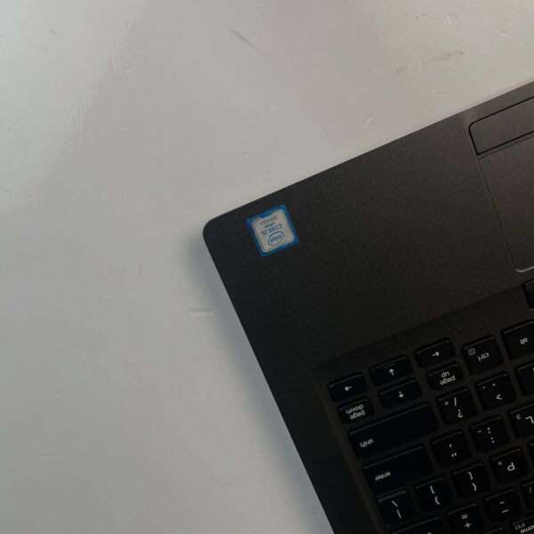⁦DELL 5400 Tactile - Ram 16⁩ - الصورة ⁦9⁩