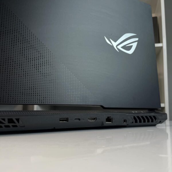 ⁦ASUS ROG Strix 17⁩ - الصورة ⁦4⁩