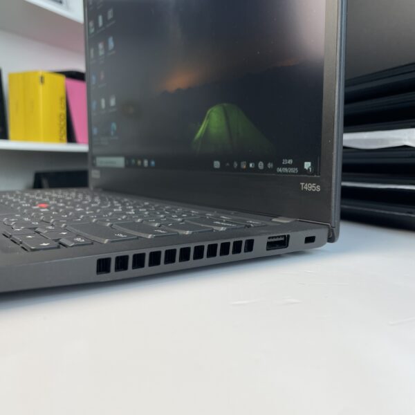 ⁦Lenovo ThinkPad T495s⁩ - الصورة ⁦5⁩