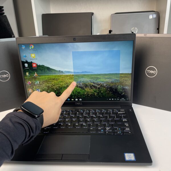 ⁦DELL LATITUDE 7390⁩ - الصورة ⁦2⁩