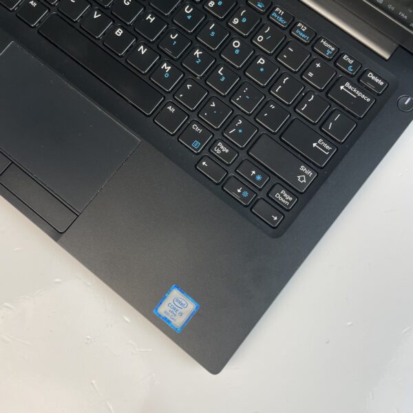⁦DELL LATITUDE 7390⁩ - الصورة ⁦7⁩