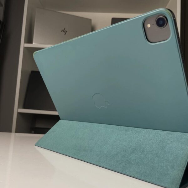 ⁦iPad pro 2018 cellulaire - 1 terra bt93%⁩ - الصورة ⁦4⁩