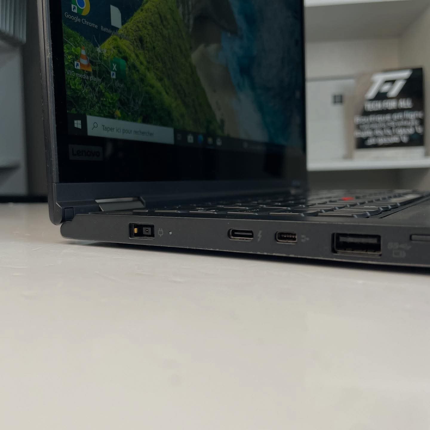 Lenovo ThinkPad X380 Yoga - الصورة 6