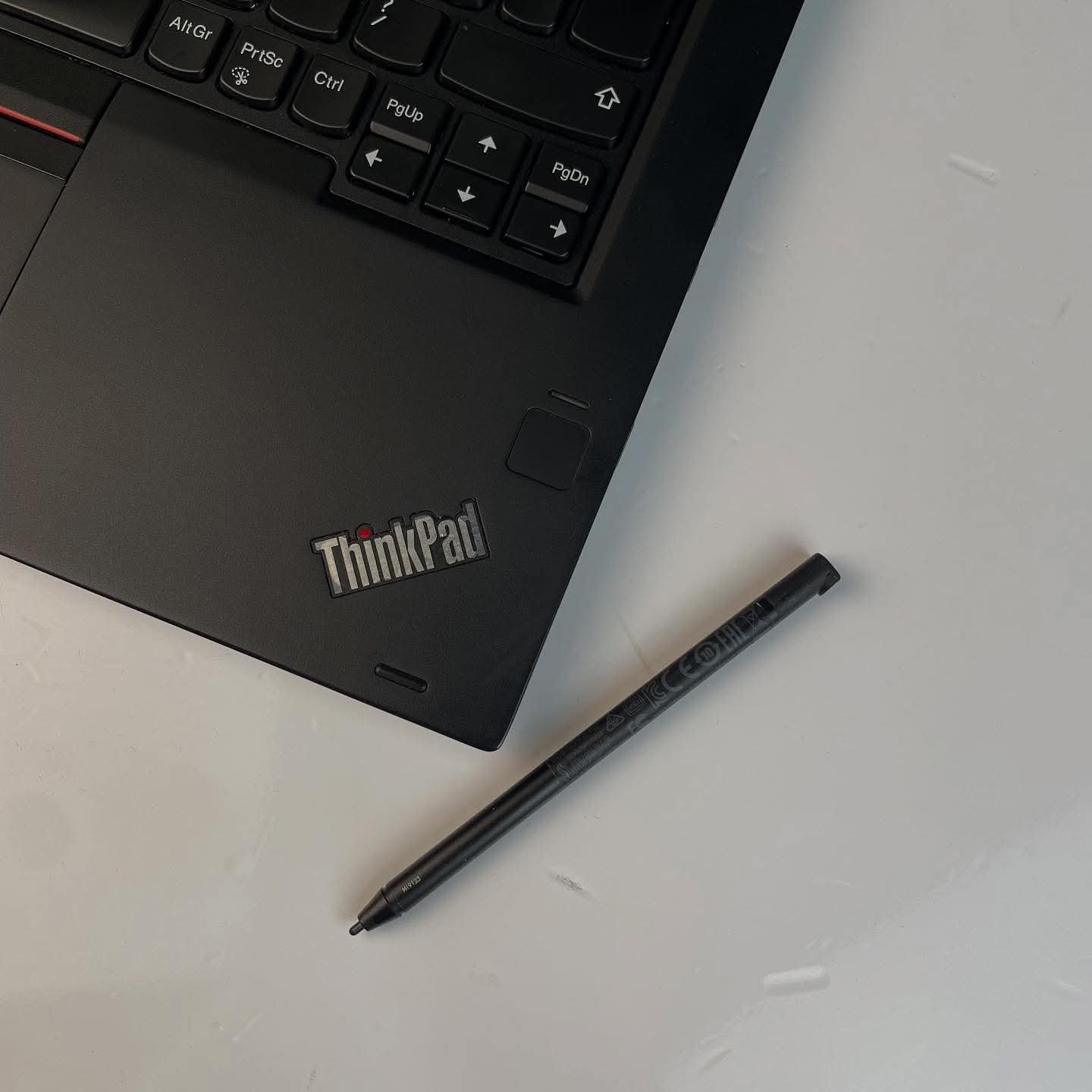 Lenovo ThinkPad X380 Yoga - الصورة 10
