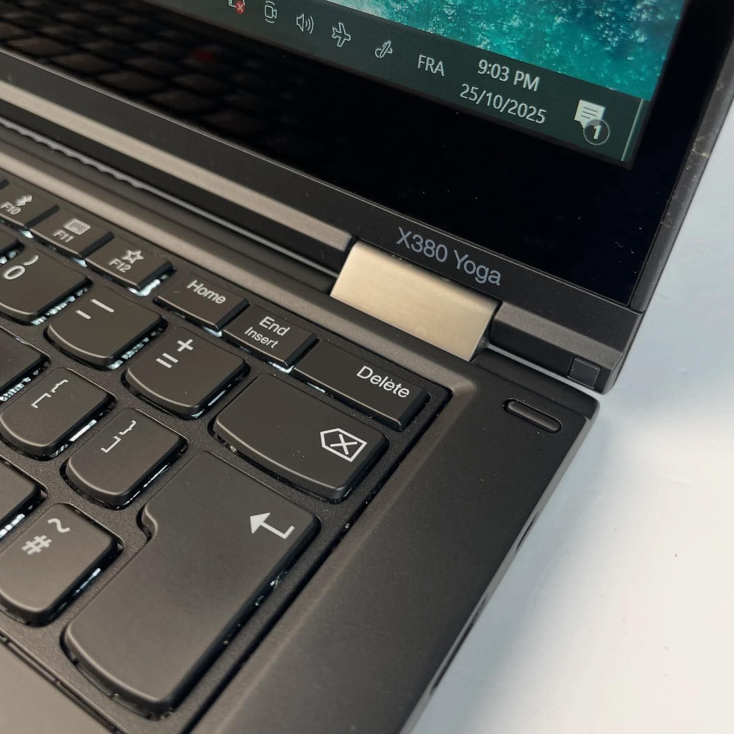 Lenovo ThinkPad X380 Yoga - الصورة 8