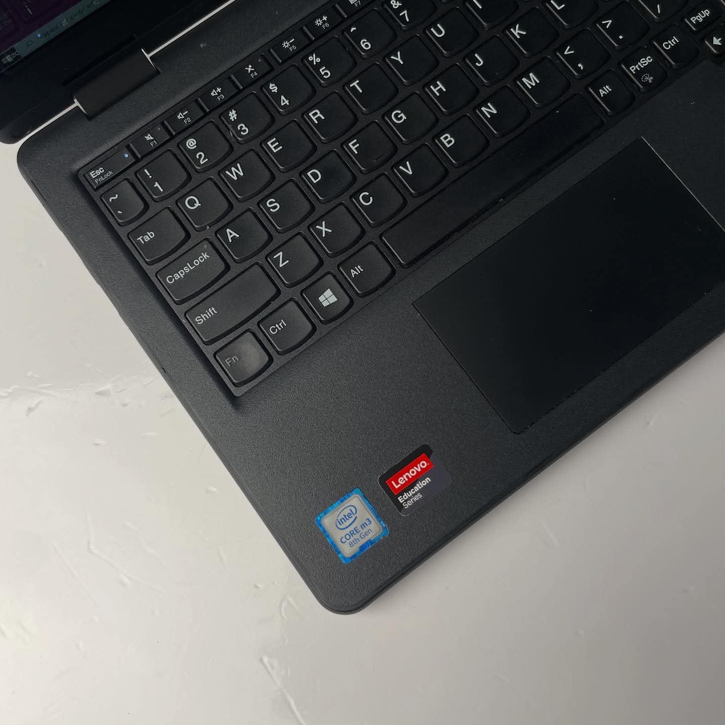 Thinkpad yoga 11e - M3 8 ème - الصورة 7