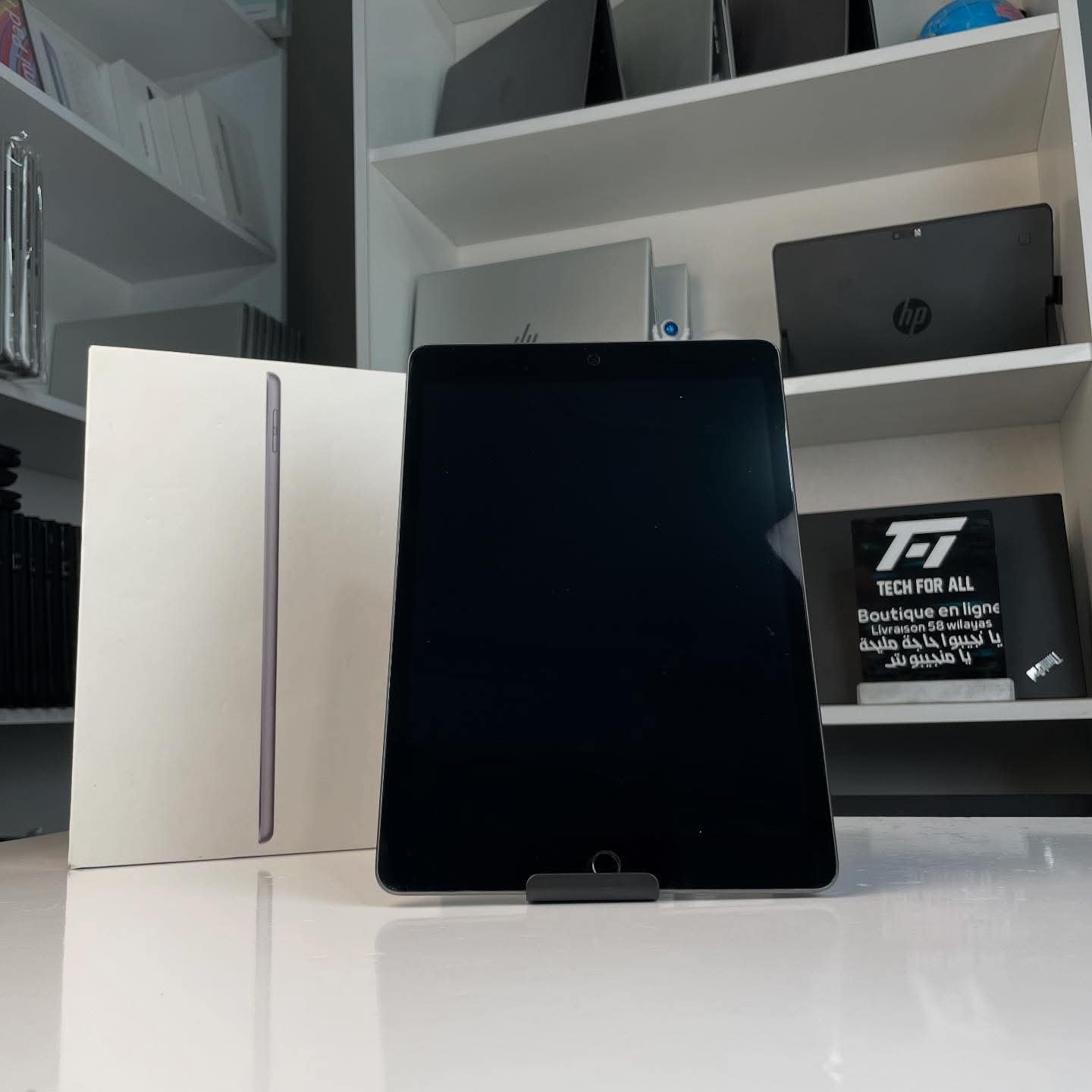 iPad 9 - used bt 94%- - الصورة 3