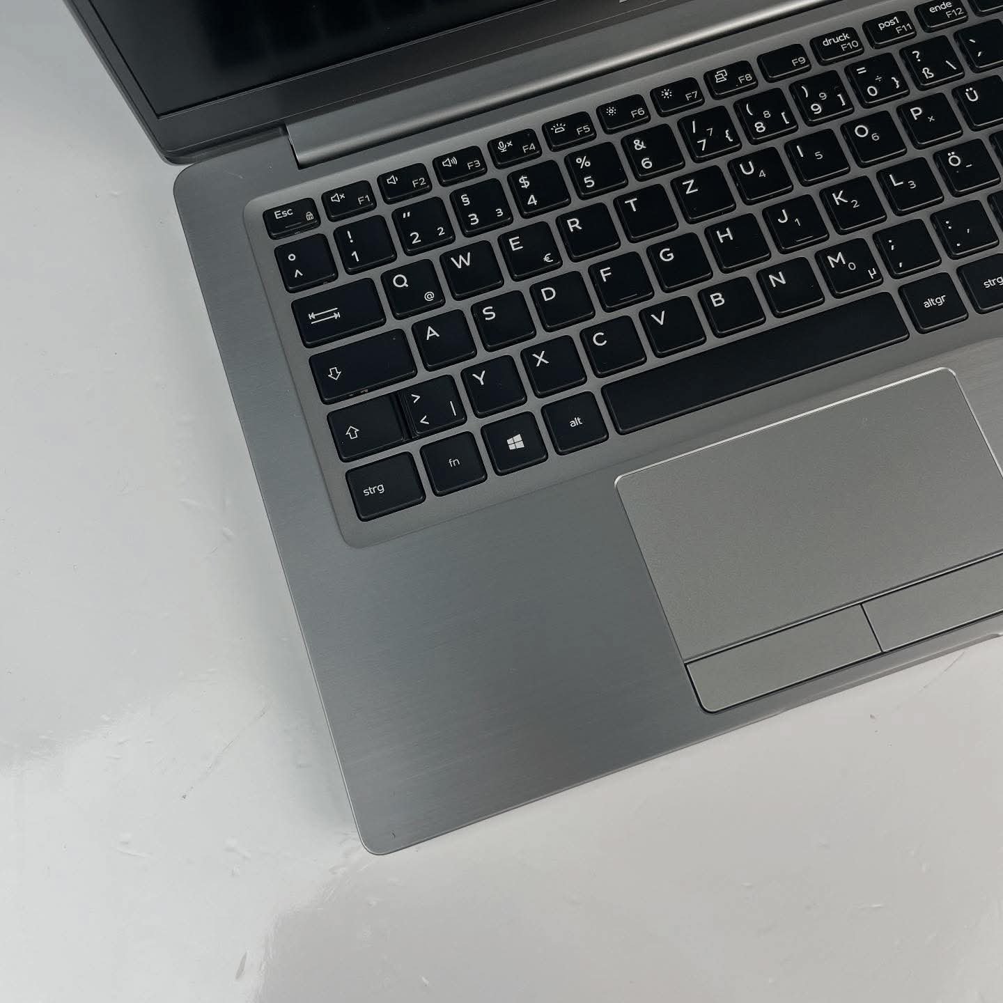 Dell Latitude 7300 - tactile - - الصورة 8