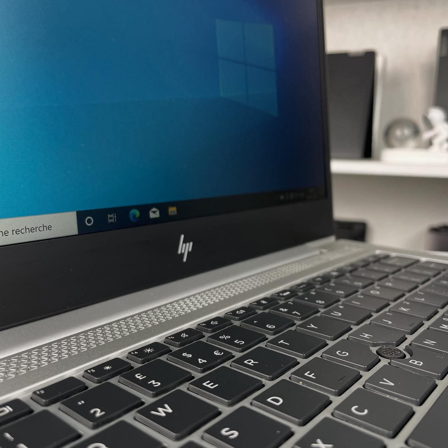 HP ELITBOOK 830 G5 - الصورة 4