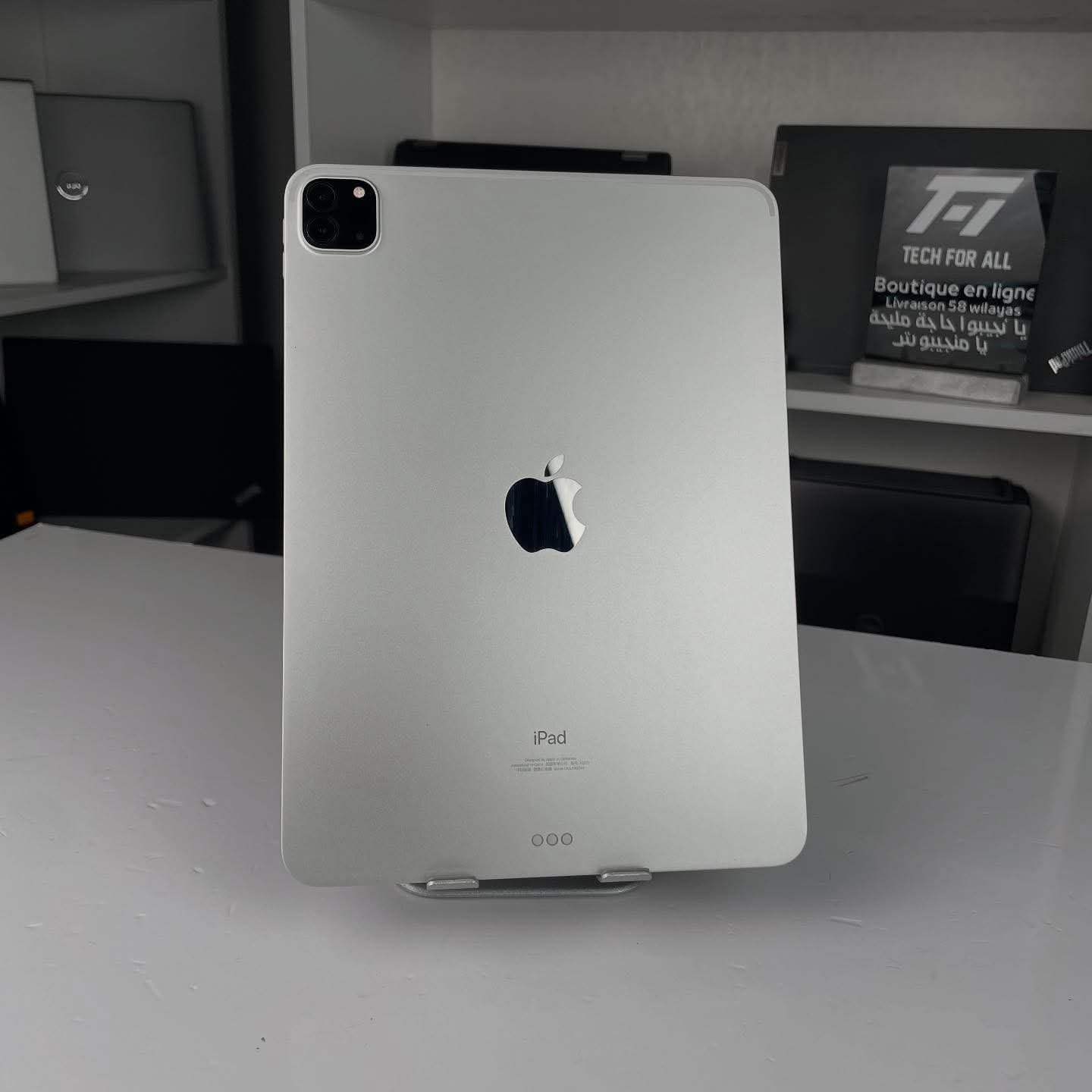 iPad Pro M1 11" - 256 GB - الصورة 2