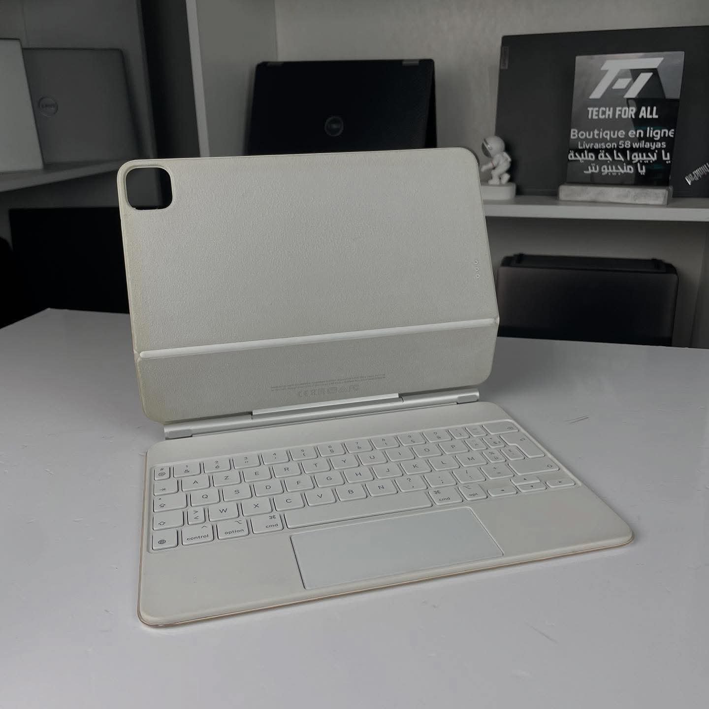 iPad Pro M1 11" - 256 GB - الصورة 8