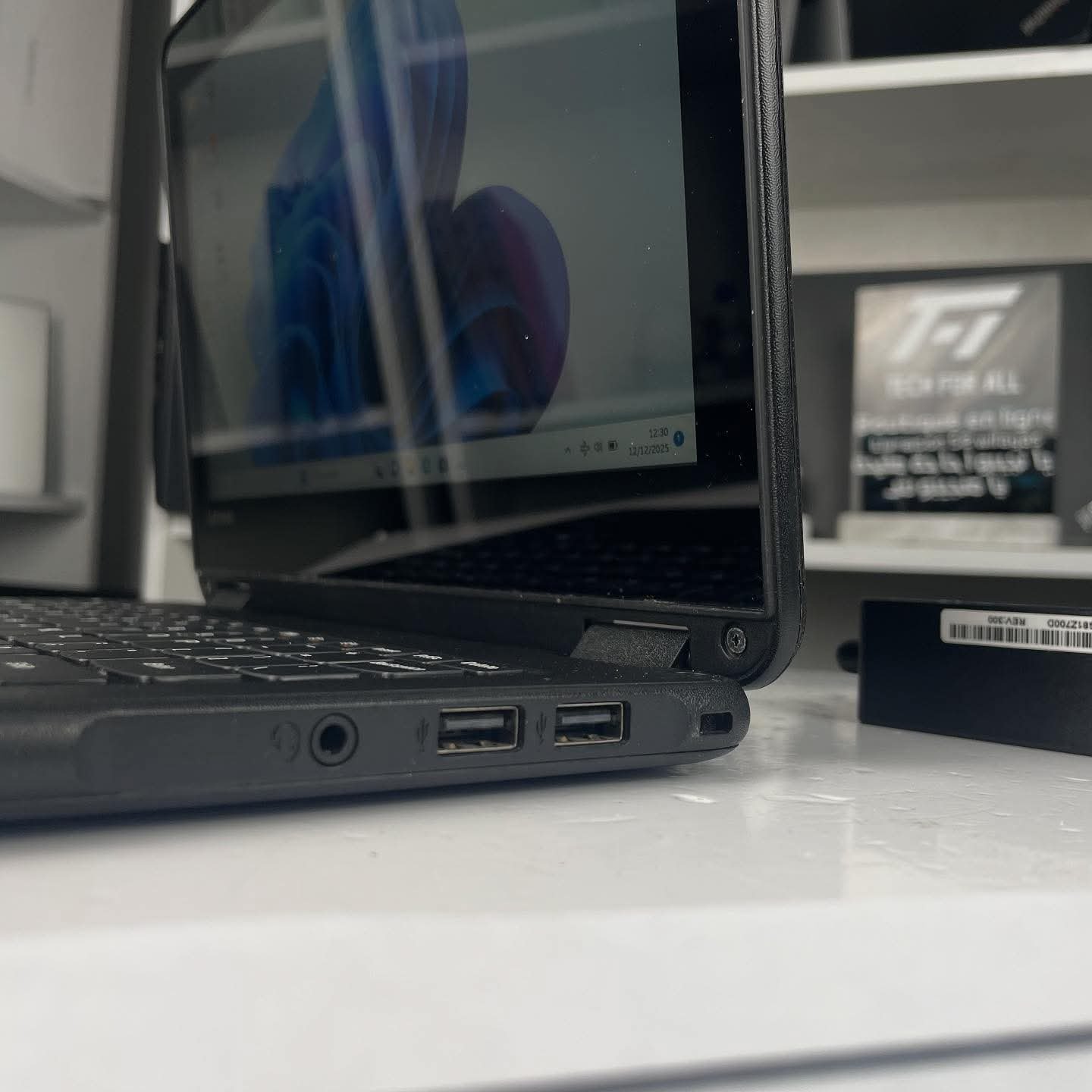 ThinkPad Yoga 300e - N3450 - الصورة 6