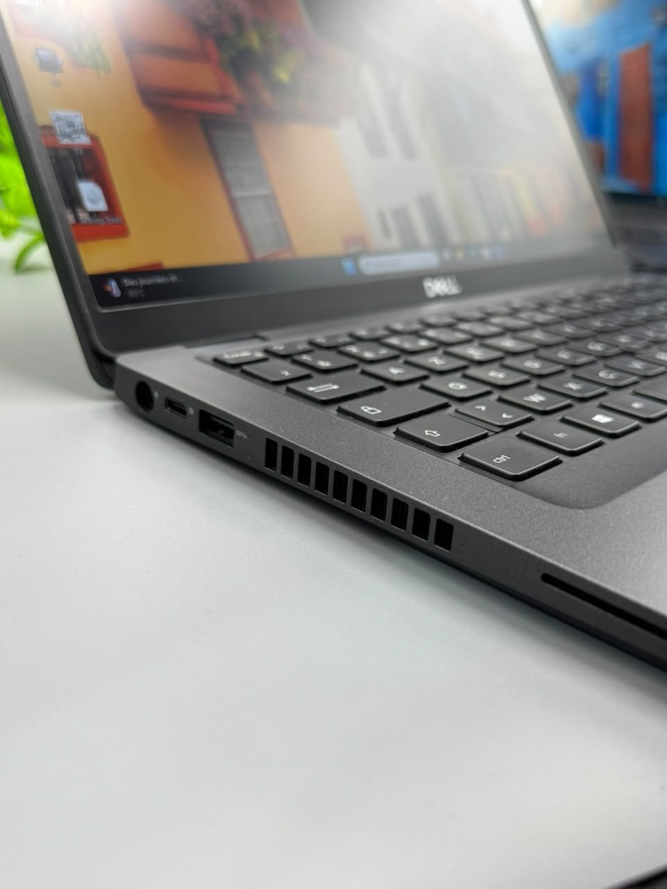Dell Latitude 5400 - full option - الصورة 5