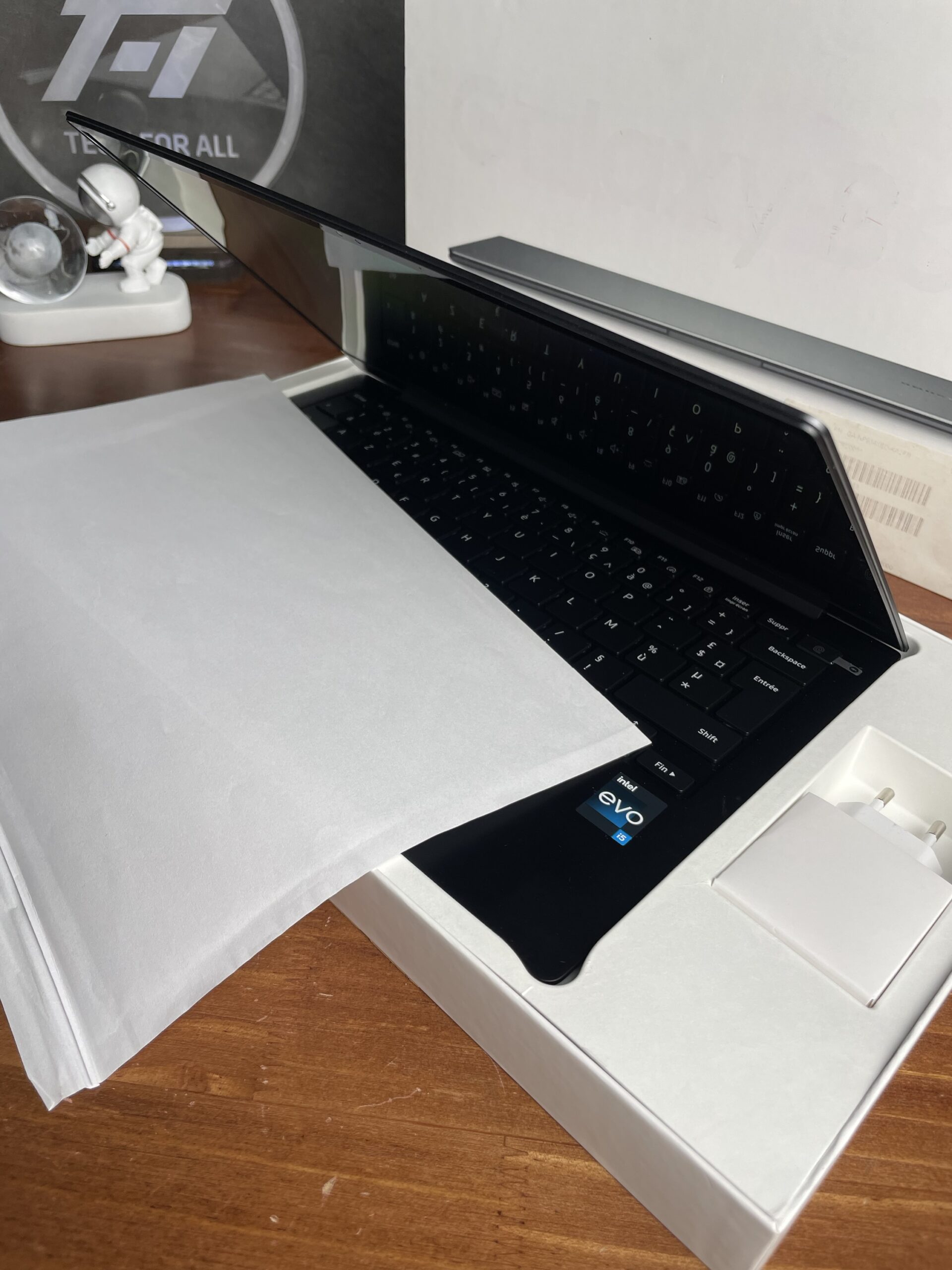 Galaxy Book2 Pro - NEW - الصورة 3