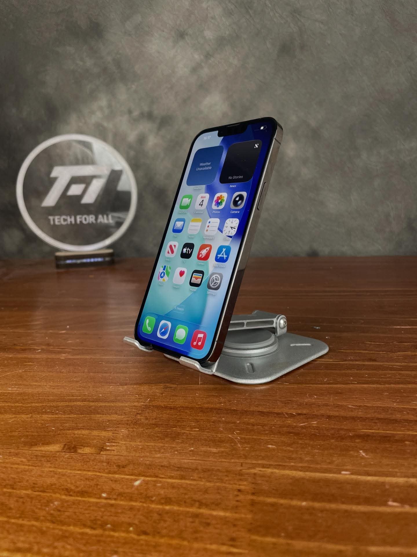 iPhone 13 Pro Max - الصورة 2