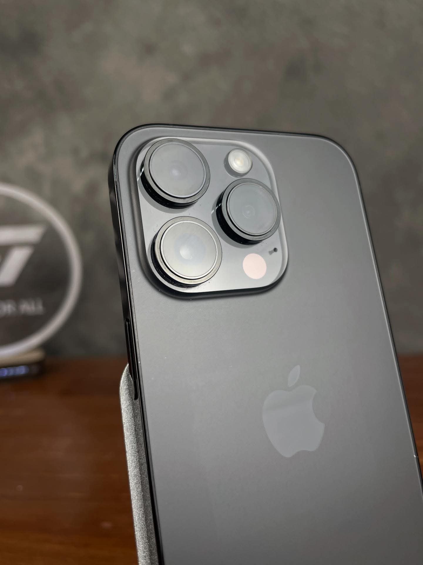 iPhone 14 Pro - الصورة 2