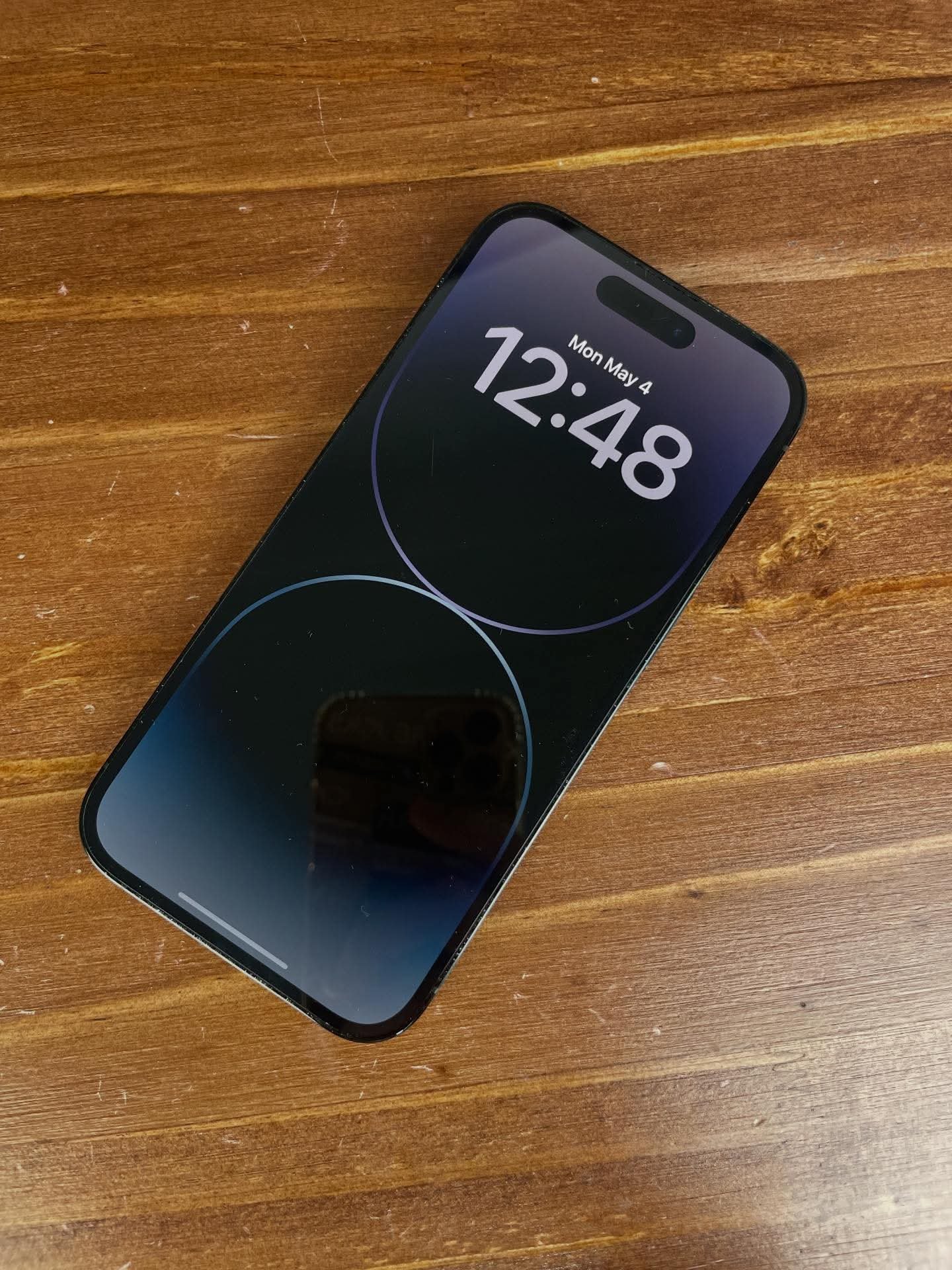 iPhone 14 Pro - الصورة 9