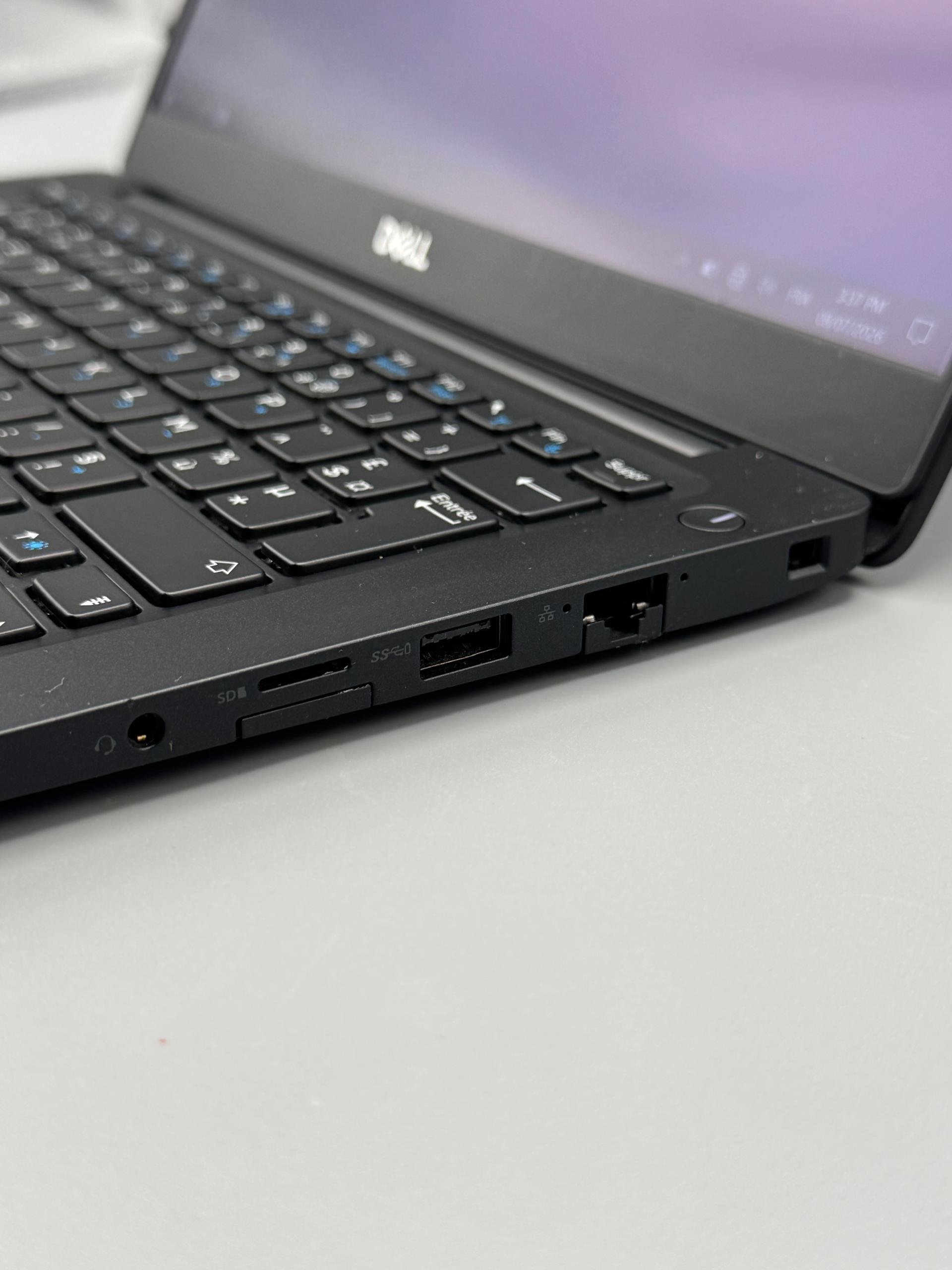 Dell Latitude 7390 - الصورة 7