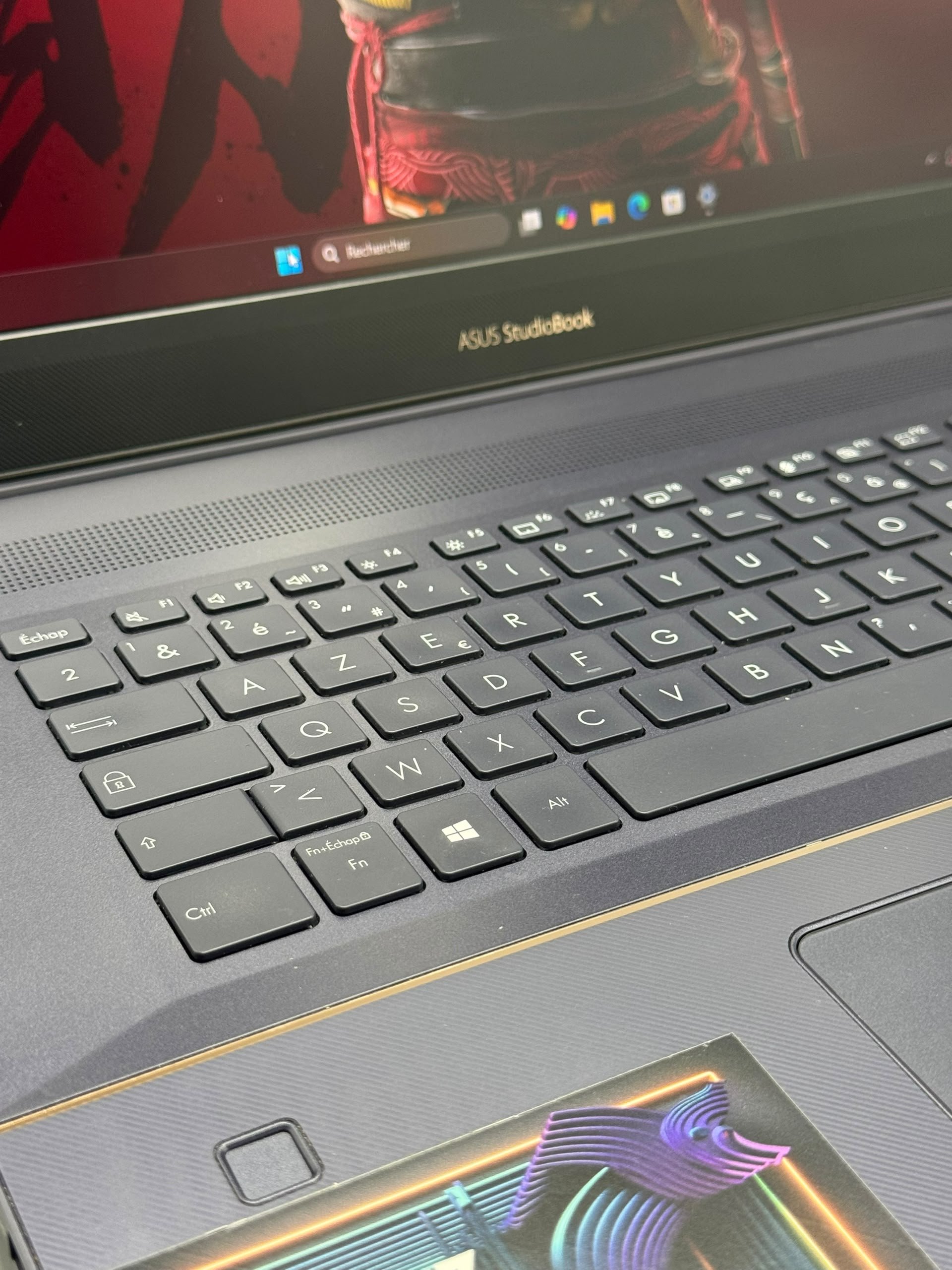 ASUS ProArt StudioBook W700G3T - الصورة 6
