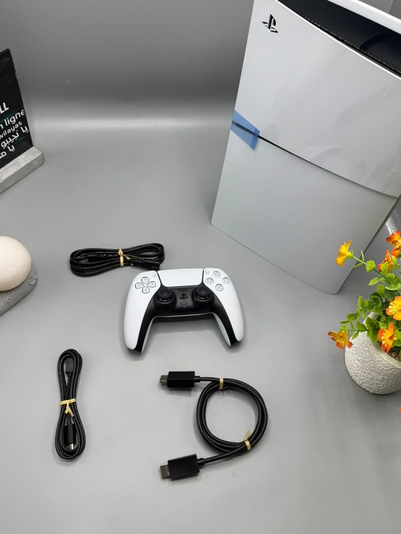 PlayStation 5 Slim (Disc Edition) - الصورة 2