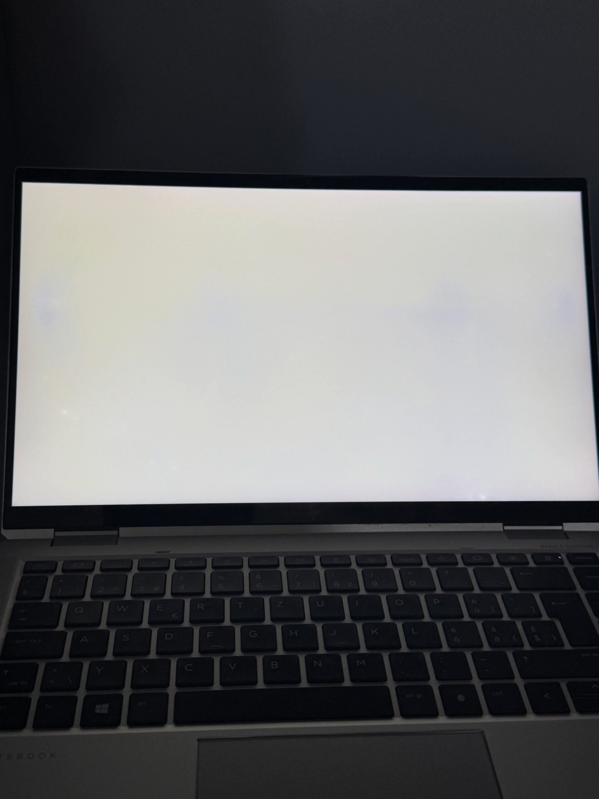 HP EliteBook x360 1040 G8 - الصورة 8