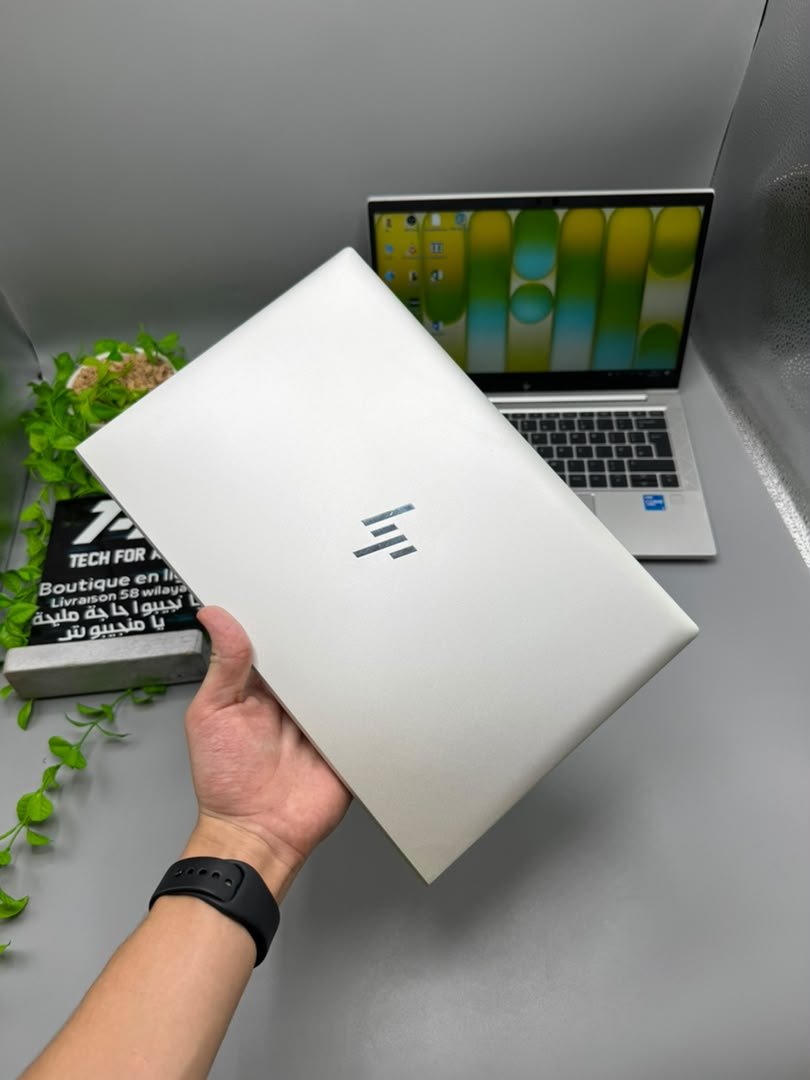 HP EliteBook 830 G8 - tactile - الصورة 3