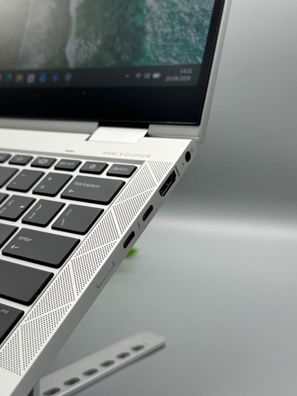 Hp EliteBook 830 g7 x360 - الصورة 3