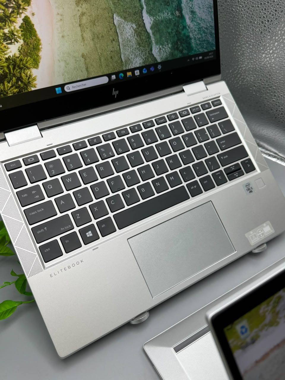 Hp EliteBook 830 g7 x360 - الصورة 2