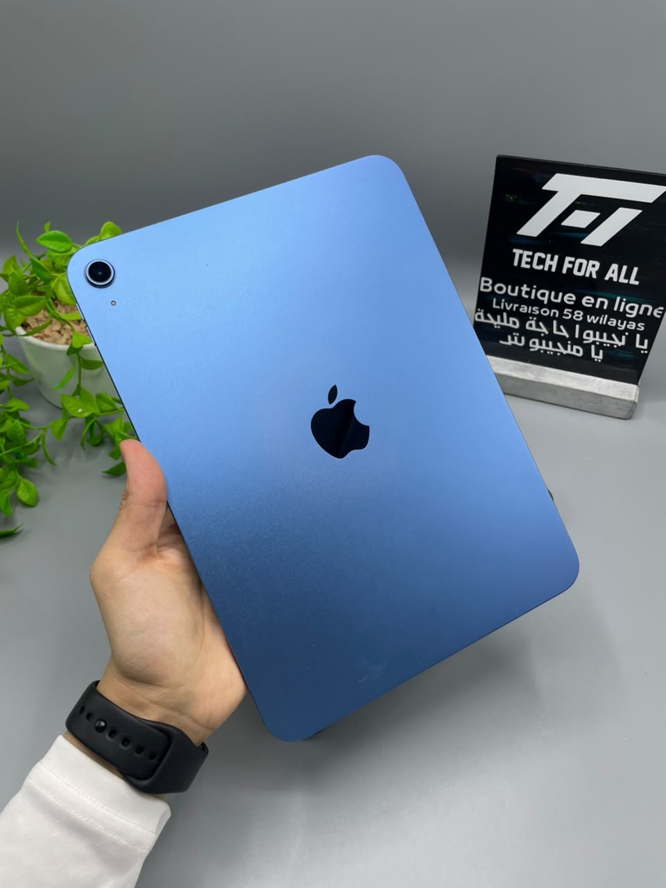 iPad 11 - used like new - الصورة 3